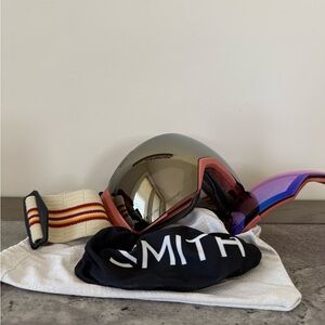 SMITH I/O Mag XL Chromapop Sun Black Gold Mirror Ski & Snowboard Goggles
